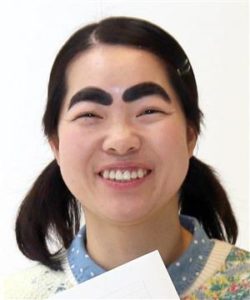 石崎ディレクター,顔画像,イモトアヤコ,キス
