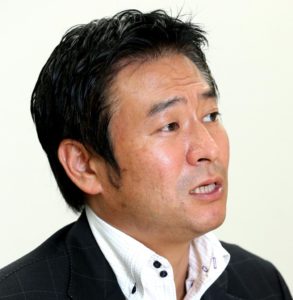 秋元司,元秘書,名前
