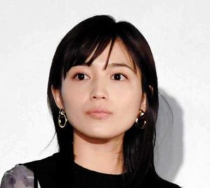 川口春奈,パーカー姿