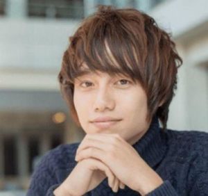 平手友梨奈,兄,同志社