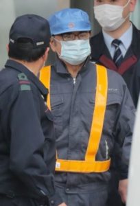 ゴーン,変装,意味
