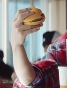 キムタク,ハンバーガー,持ち