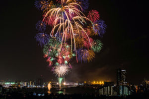2020,福岡東区花火大会,中止,延期
